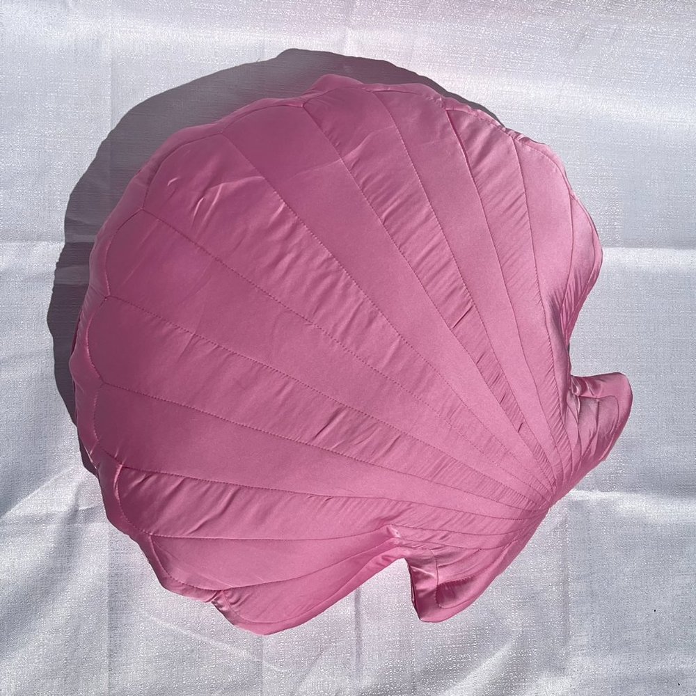 Satin shell pillow - Picture 3 of 4
